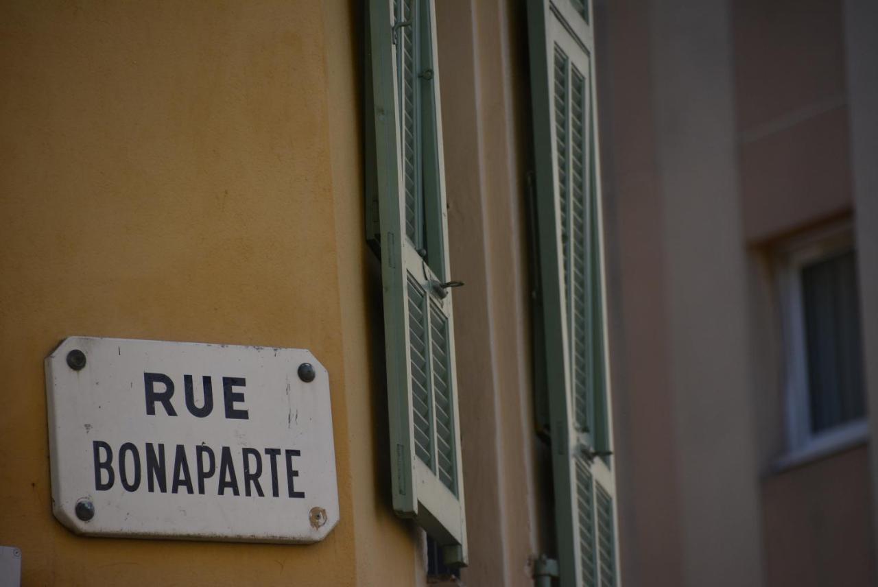 Be Our Guests In Nice Port Bonaparte Exterior photo